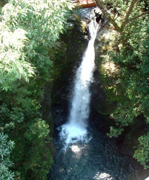 太郎釜の滝　徳光谷